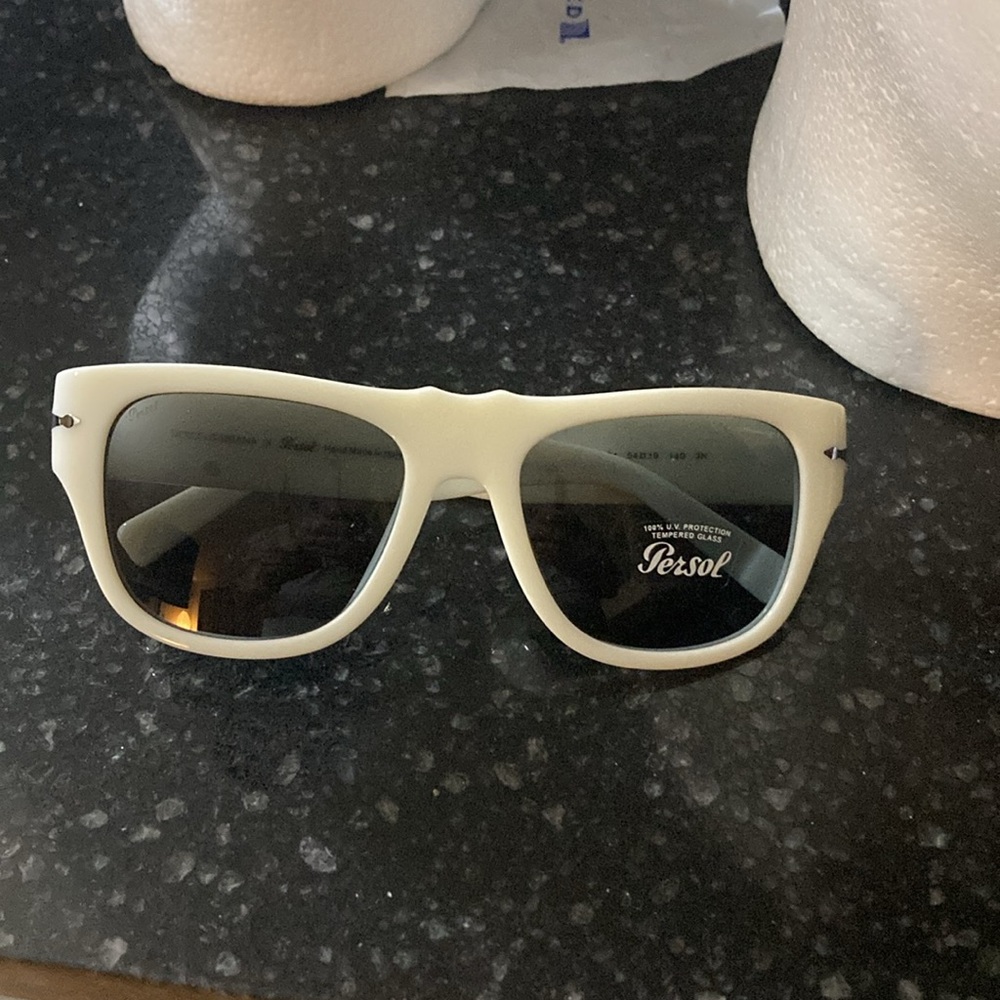 Dolce & Gabbana x Persol
PO3294S Sunglasses